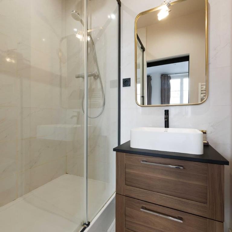 Appartement cosy 4BDR pour 12P Canal Saint Martin - Apartamento - 8
