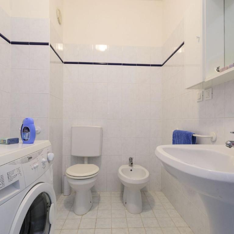 Equipped flat with garden and pool - Appartamento - 7