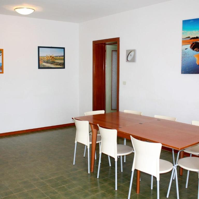 Equipped flat with garden and pool - Appartamento - 11