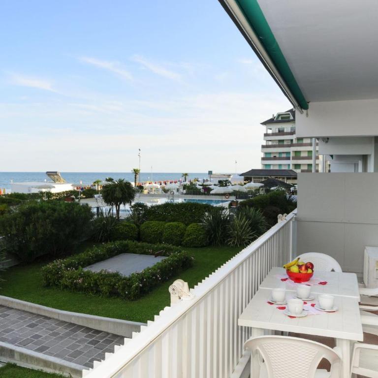 Equipped flat with garden and pool - Appartamento - 17