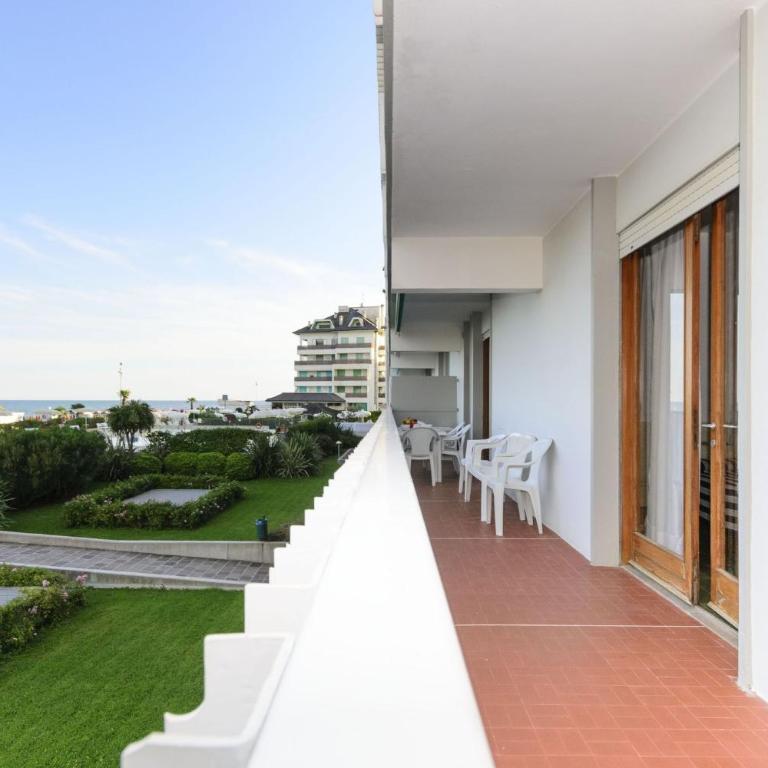 Equipped flat with garden and pool - Appartamento - 19