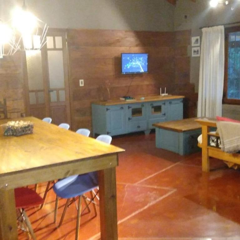 Espectacular Casa Quinta con Piscina - Three-Bedroom House - 8