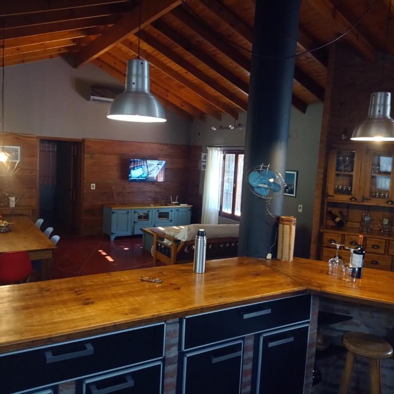 Espectacular Casa Quinta con Piscina - Three-Bedroom House - 11