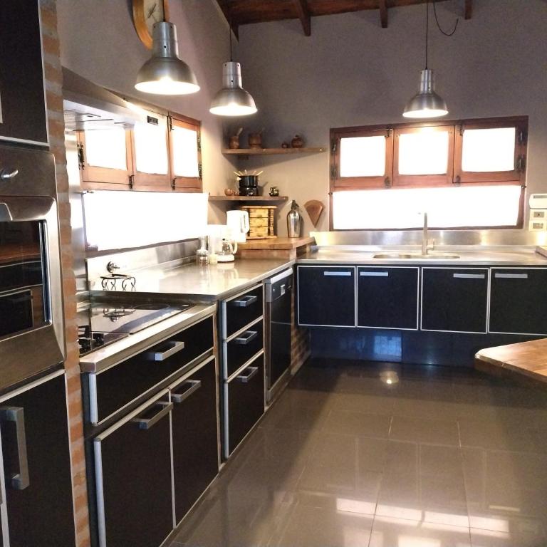 Espectacular Casa Quinta con Piscina - Three-Bedroom House - 21