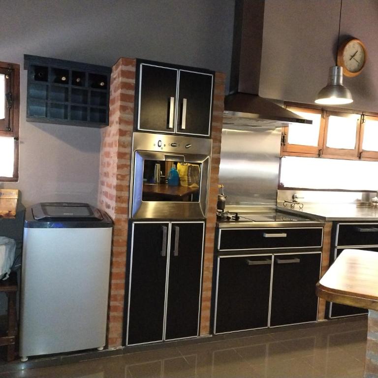 Espectacular Casa Quinta con Piscina - Three-Bedroom House - 23