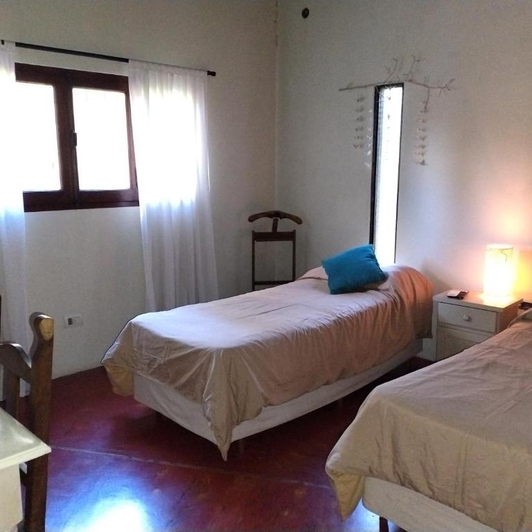Espectacular Casa Quinta con Piscina - Three-Bedroom House - 31