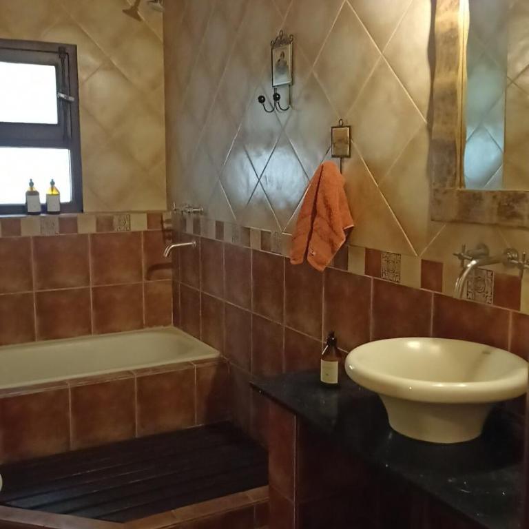 Espectacular Casa Quinta con Piscina - Three-Bedroom House - 32