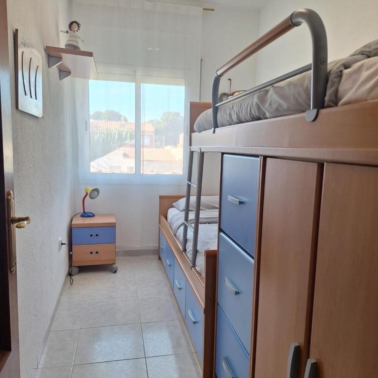Centrico piso a 5 min de la playa, ac, wifi y parking incluido - Apartamento de 3 dormitorios - 6