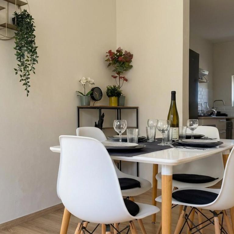 Appartement proche centre ville avec parking - Apartment - 5