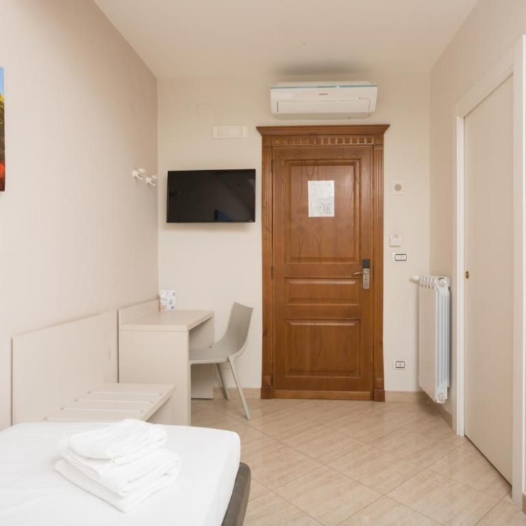 Triple G Rooftop Rooms By Dimorra - Camera Doppia con Letti Singoli - 5