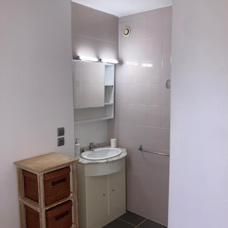 Elegant and cozy 2 bedrooms appartement with private parking - Apartment - Split Level - 4