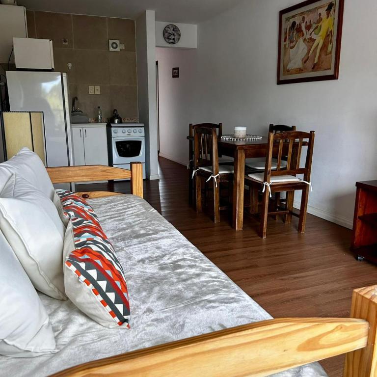 Apto de 1 Dormitorio en el Centro de Colonia - One-Bedroom Apartment - 10