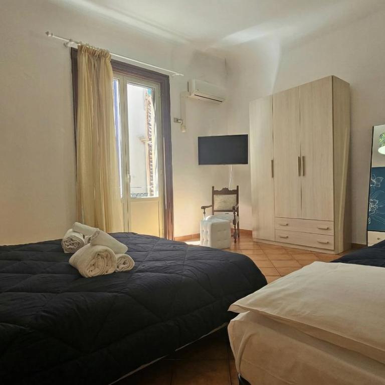 Vucciria Heritage Home - Centro Storico Palermo - Appartamento con 2 Camere da Letto e Balcone - 2