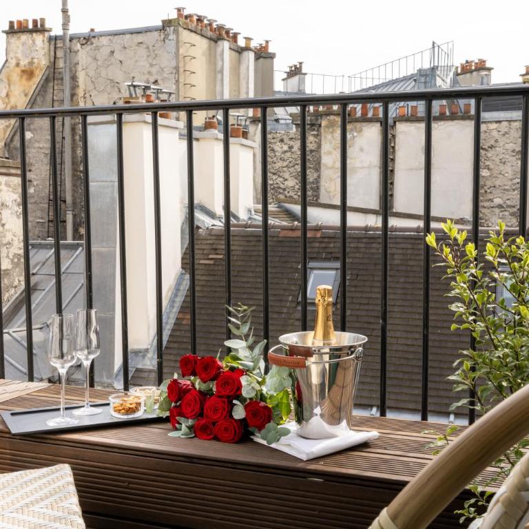 Hôtel le 6 Tiquetonne - Chambre Double Deluxe avec Balcon - 4
