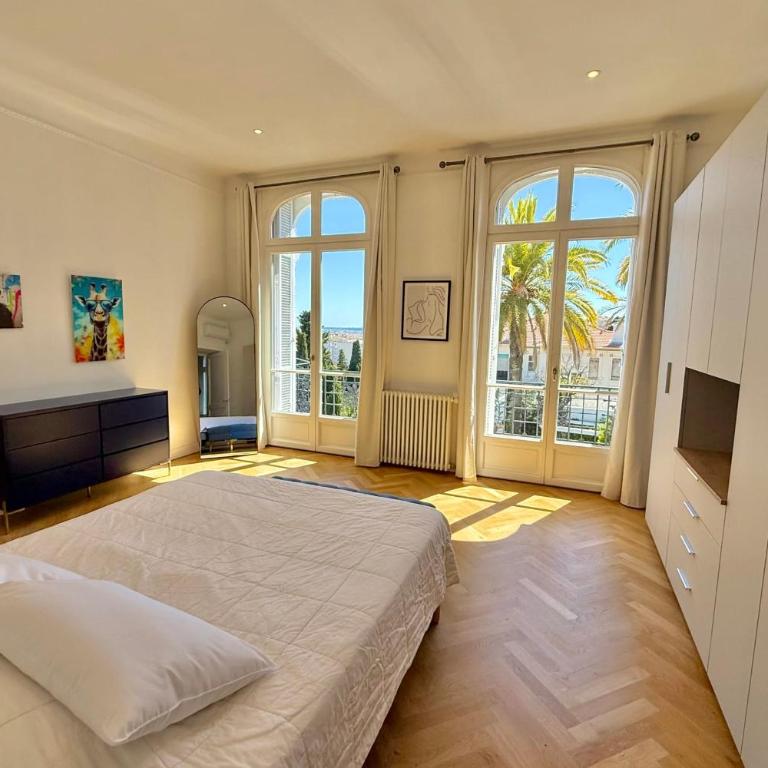 Cannes Tassigny Stylish - 2 Bedroom Apartment Sleeps 5 Free Parking - Apartment - 29