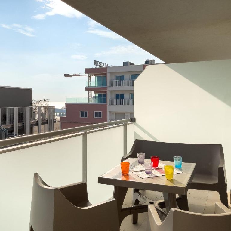 Chic flat just steps from the beach - Appartamento - 19