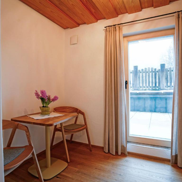 Gästehaus am Kurparkweg, Frühstückspension - Einzelzimmer mit Bergblick - 5