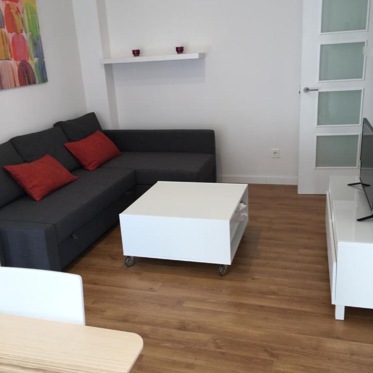 Apartamento Hiedra mid term mercado central - Two-Bedroom Apartment-Hiedra 5, puerta 4 - 13