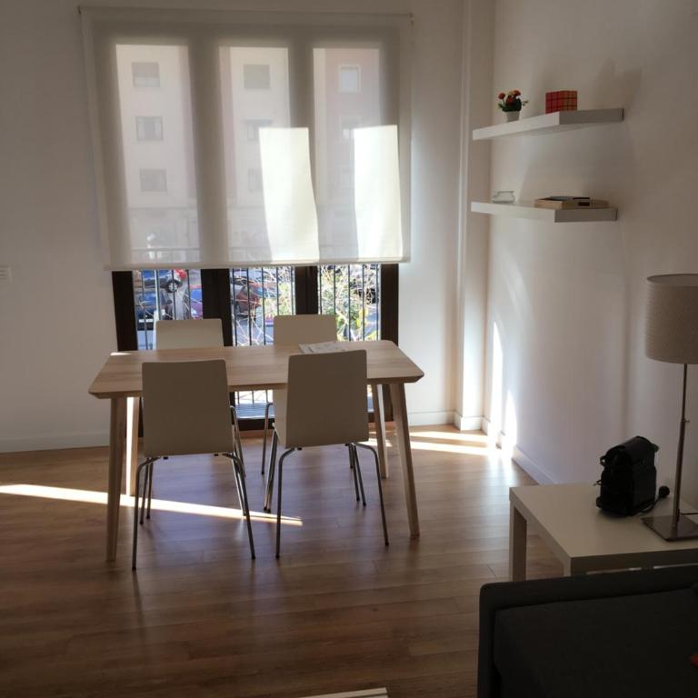 Apartamento Hiedra mid term mercado central - Two-Bedroom Apartment-Hiedra 5, puerta 4 - 11