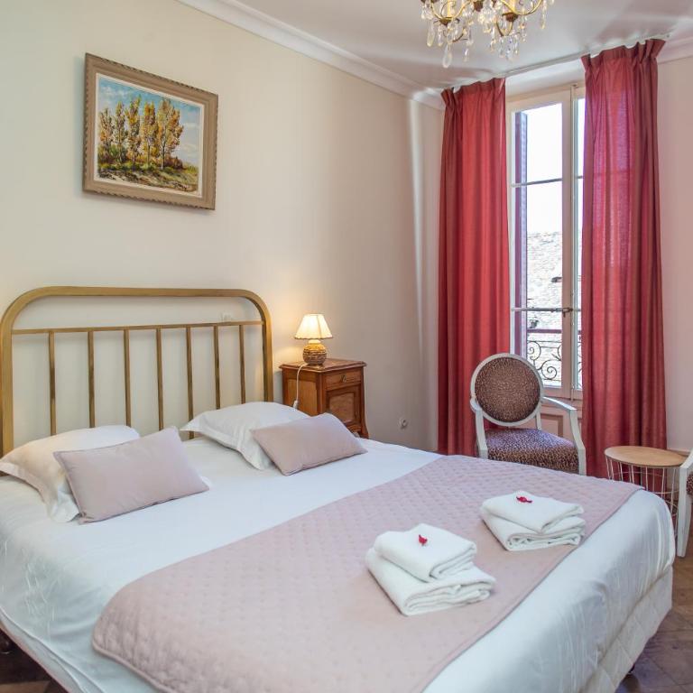 Hôtel Restaurant Continental - Chambre Double Supérieure - 10