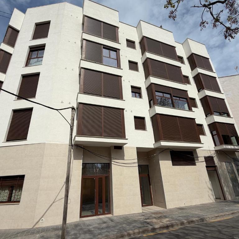 Sunny Mediterranean Stay in Valencia Beach - Two-Bedroom Apartment - 26