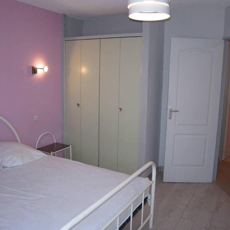 Villa 4 pièces, 10 couchages, jardin, terrasses, à 900m de la plage, Saint-Cyprien - FR-1-106-35 - Villa - 13