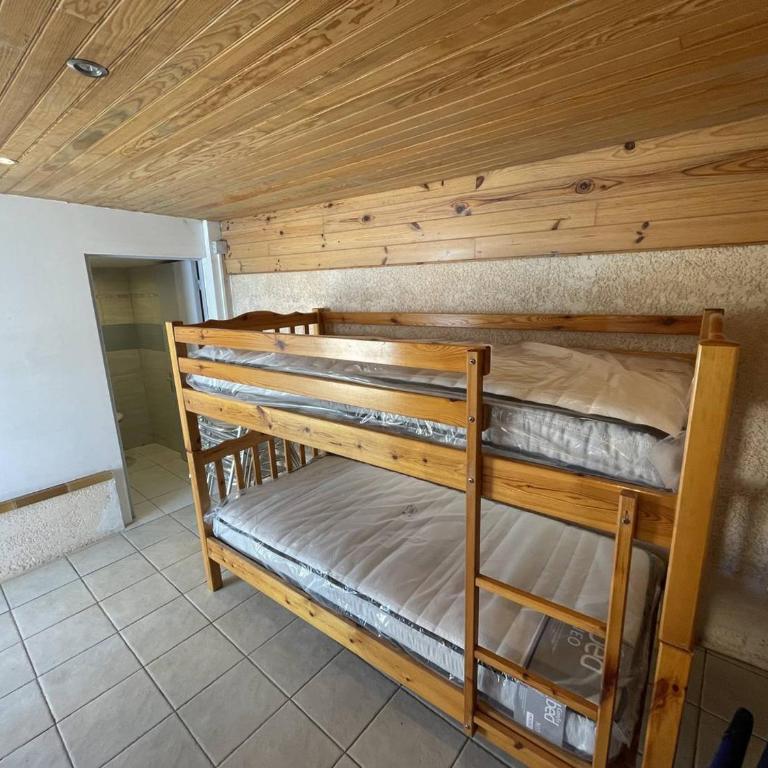 Villa 4 pièces, 10 couchages, jardin, terrasses, à 900m de la plage, Saint-Cyprien - FR-1-106-35 - Villa - 23