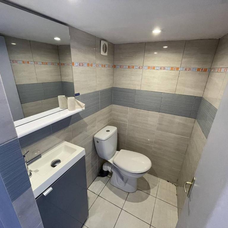 Villa 4 pièces, 10 couchages, jardin, terrasses, à 900m de la plage, Saint-Cyprien - FR-1-106-35 - Villa - 24