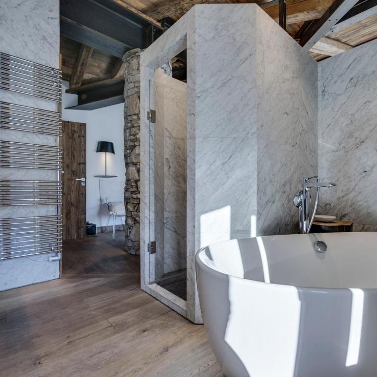 Appartement de luxe avec jacuzzi, terrasse et cheminée - 10 personnes - FR-1-567-97 - Appartement - 8