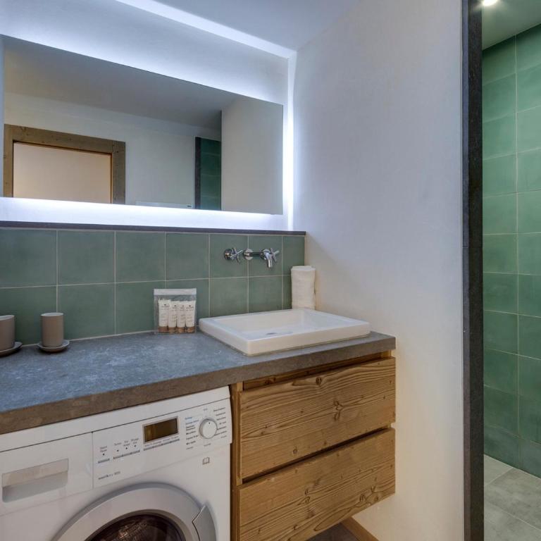 Appartement Duplex Rénové: 3 Pièces, 40m², Parking, Proche Centre Val d'Isère - FR-1-567-96 - Apartment - 9