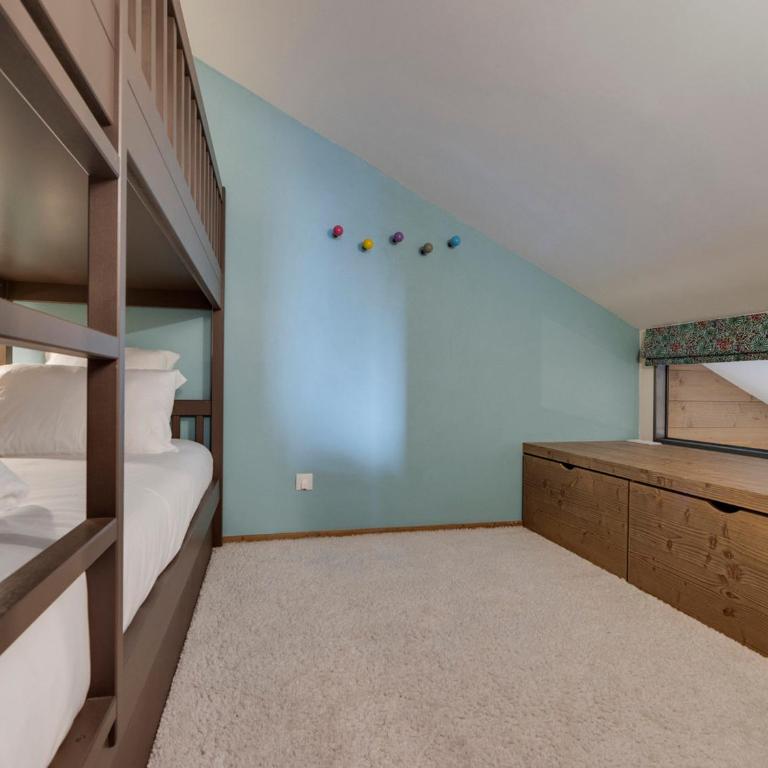 Appartement Duplex Rénové: 3 Pièces, 40m², Parking, Proche Centre Val d'Isère - FR-1-567-96 - Apartment - 10