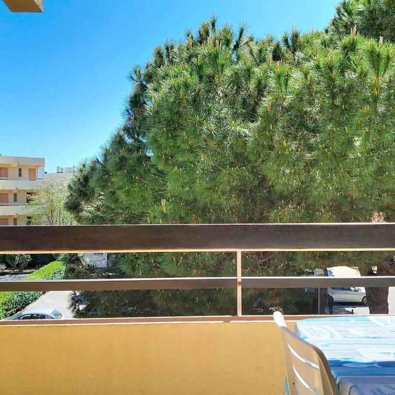 T2 climatisé 3* avec Loggia, Parking sécurisé, WiFi, proche plage - Bormes-les-Mimosas - FR-1-610-98 - Appartement - 14