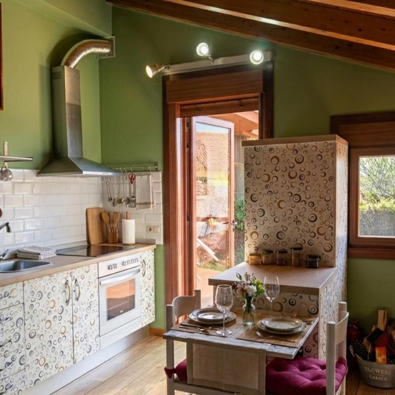Tranquila casita de invitados en Vigo con chimenea - Casa con 1 dormitorio - 3