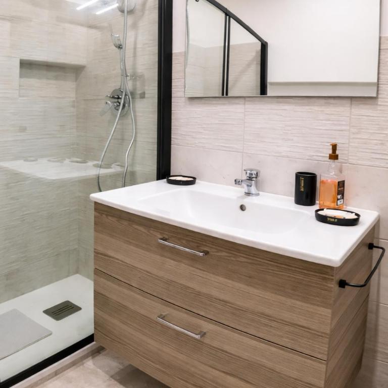 Domus Margy - One-Bedroom House - 23