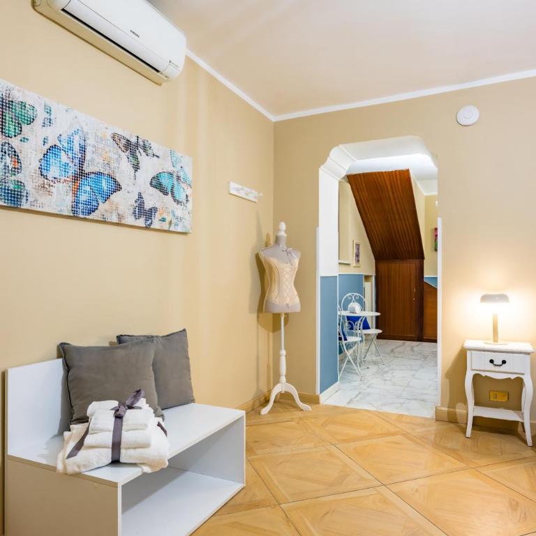 Luxury Toledo 22 by Napoliapartments - Camera Matrimoniale Deluxe - 18