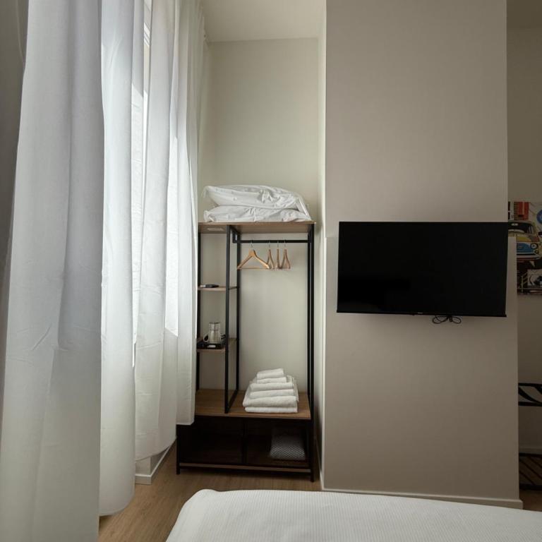 Milazzo 13 Guest House - Double Room with Private Bathroom - 9