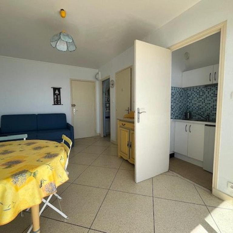 Studio vue mer au Lavandou avec parking - FR-1-308-64 - Apartamento - 4