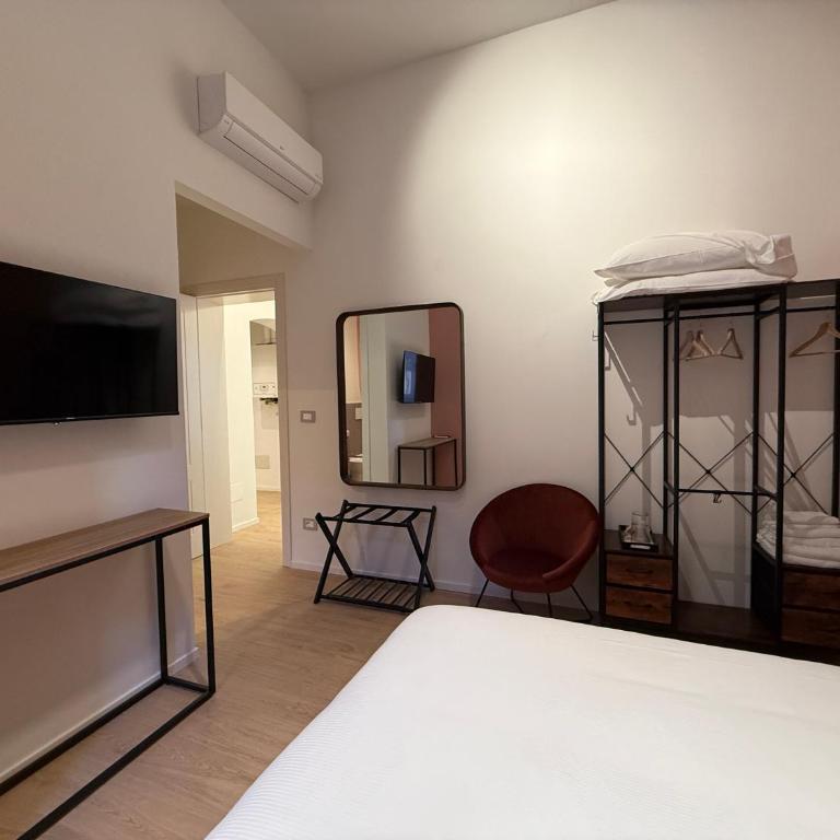 Milazzo 13 Guest House - Double Room with Private Bathroom - 9
