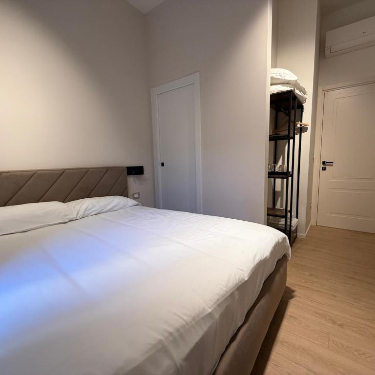 Milazzo 13 Guest House - Double Room with Private Bathroom - 8