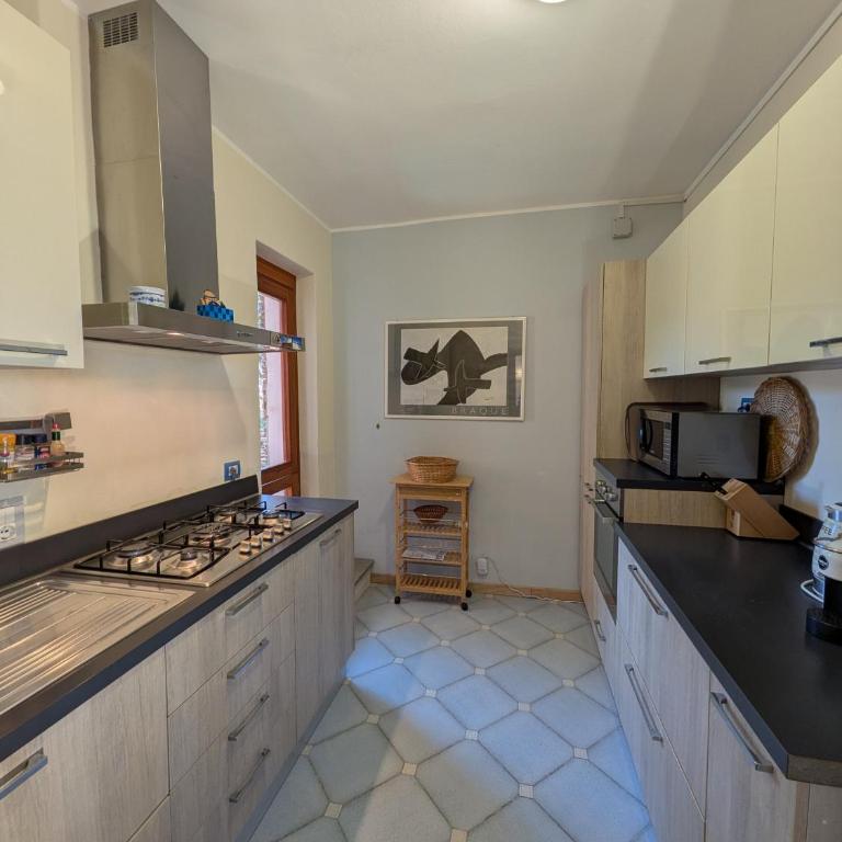 Villa Gino - Appartamento con 3 Camere da Letto - 40