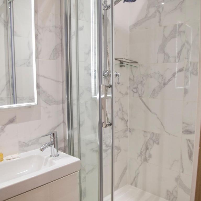 Valentine - Authentic Design Large Studio Notre-Dame Seine Walk - Appartement 1 Chambre - 13