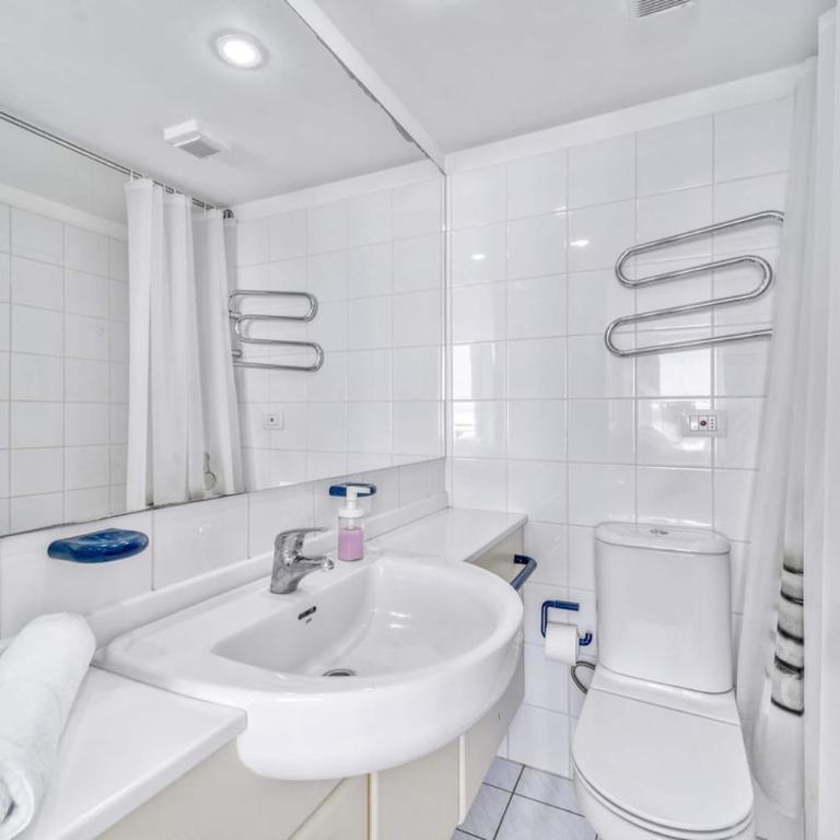 Sunset Terrace 2 Bedroom, Beautiful Ocean View - Two-Bedroom Apartment - 2
