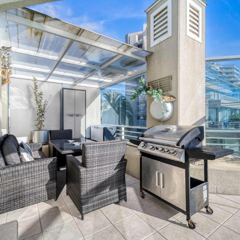 Sunset Terrace 2 Bedroom, Beautiful Ocean View - Two-Bedroom Apartment - 19