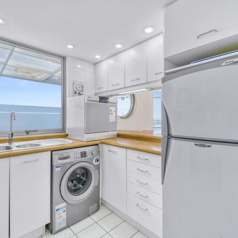 Sunset Terrace 2 Bedroom, Beautiful Ocean View - Two-Bedroom Apartment - 22