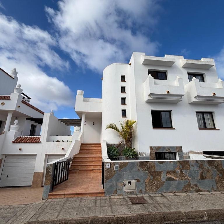 VillaCocoChalet, Private Pool, Beaches & NightLife - Three-Bedroom Villa - 3