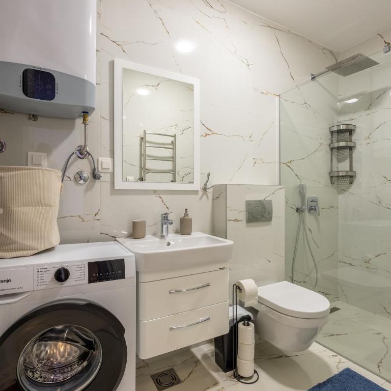 Azure Sky Apartment - Superior Apartman sa Balkonom - 31