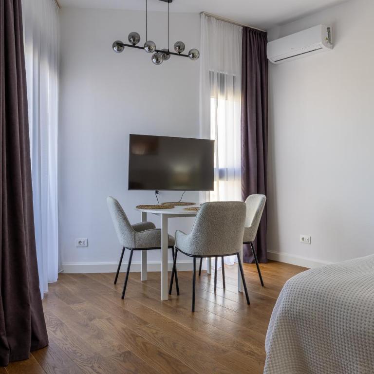 Azure Sky Apartment - Superior Apartman sa Balkonom - 12