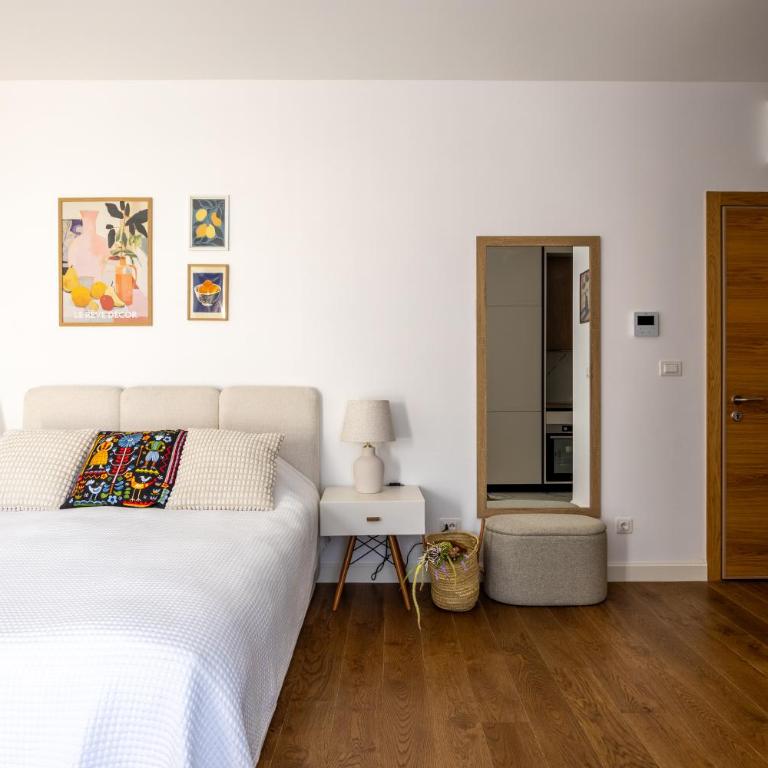 Azure Sky Apartment - Superior Apartman sa Balkonom - 17