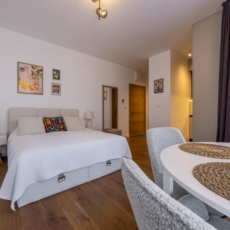 Azure Sky Apartment - Superior Apartman sa Balkonom - 16