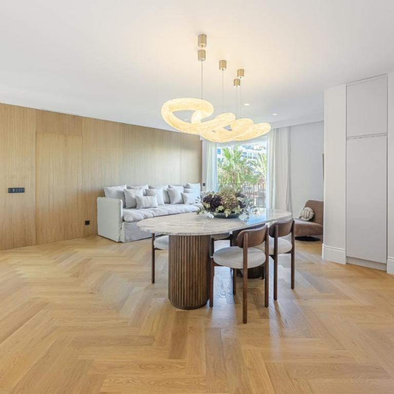 Luminoso apartamento en pleno Puerto Banús - Apartamento con balcón - 14